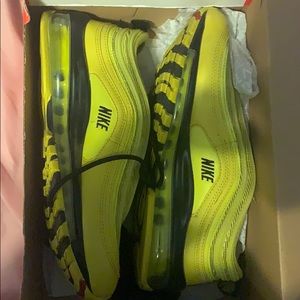 Nike Air Maxes 97  7Y